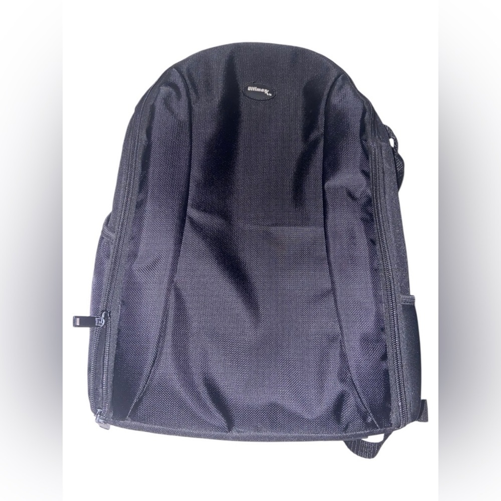 Ultimaxx Studio Series Digital Camera Backpack – Model UM-BP100